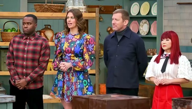 Bake Off Creme De La Creme S09E01 - Paris-Brest and Custard Desserts
