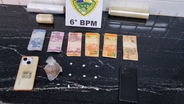 Choque prende dupla suspeita de tráfico em casa já conhecida por venda de drogas em Cascavel