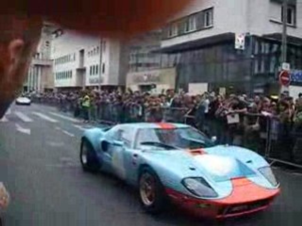 Bruit moteur pendant la parade