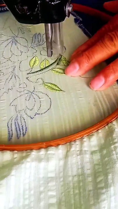 The suite design 🌹🌺🤗 #embroiderydesign #embroidery #viral #viralshort #music #trendingshorts #artist