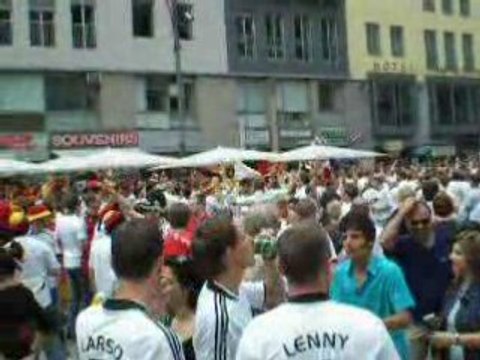 Que font les Allemands en attendant le match...