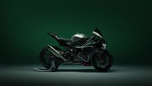 The new BMW M 1000 RR Limited Edition Isle of Man TT