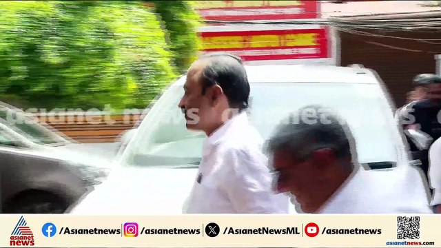 പെരുന്നാൾ ദിനത്തിൽ എം.കെ മുനീറിൻ്റെ വീട്ടിൽ; മുഖ്യമന്ത്രി കോഴിക്കോട്
