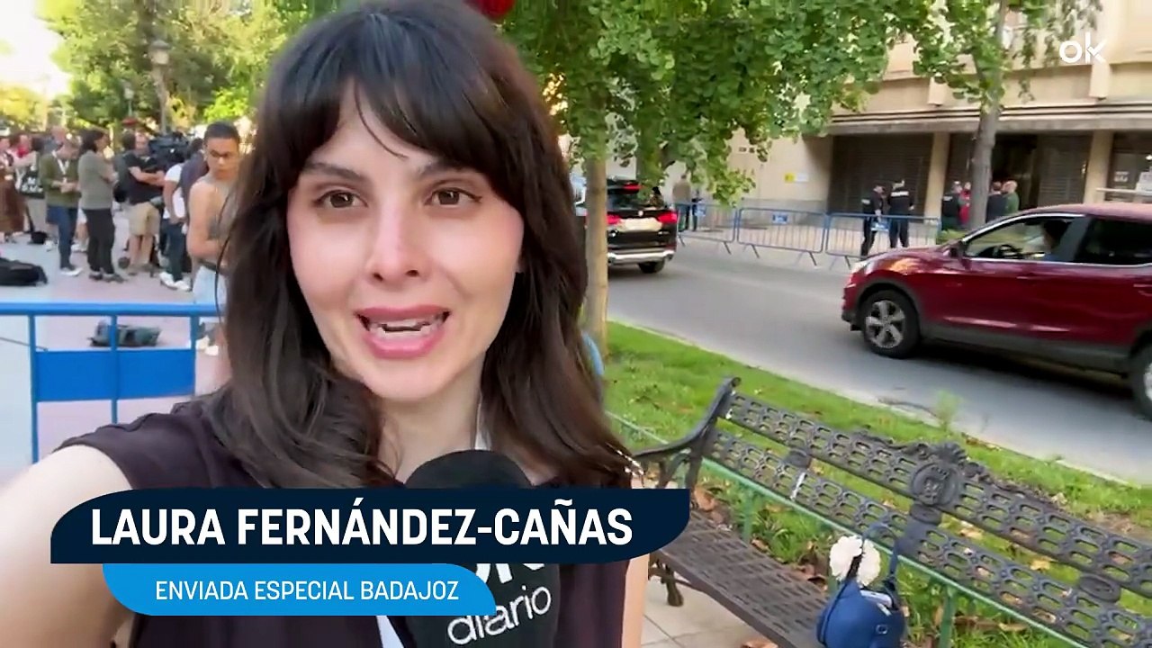 El hermano de Sánchez llega por la puerta de atrás para ser juzgado por prevaricación y tráfico de influencias