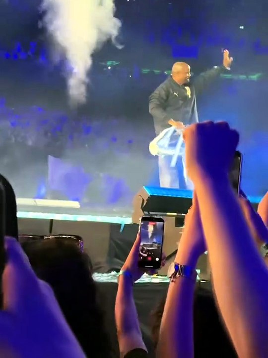 La célébration de Manchester City met en lumière les 20 titres de Guardiola en 10 ans