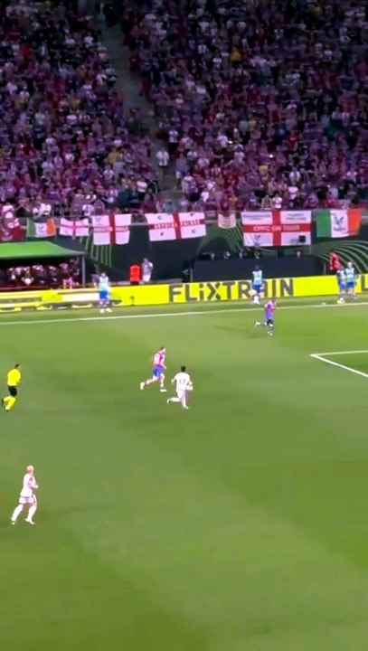 Crystal Palace mène le Rayo Vallecano 1-0