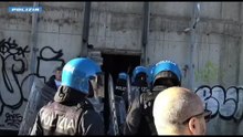 Roma, violentata dal gruppo per tre giorni in uno stabile abbandonato