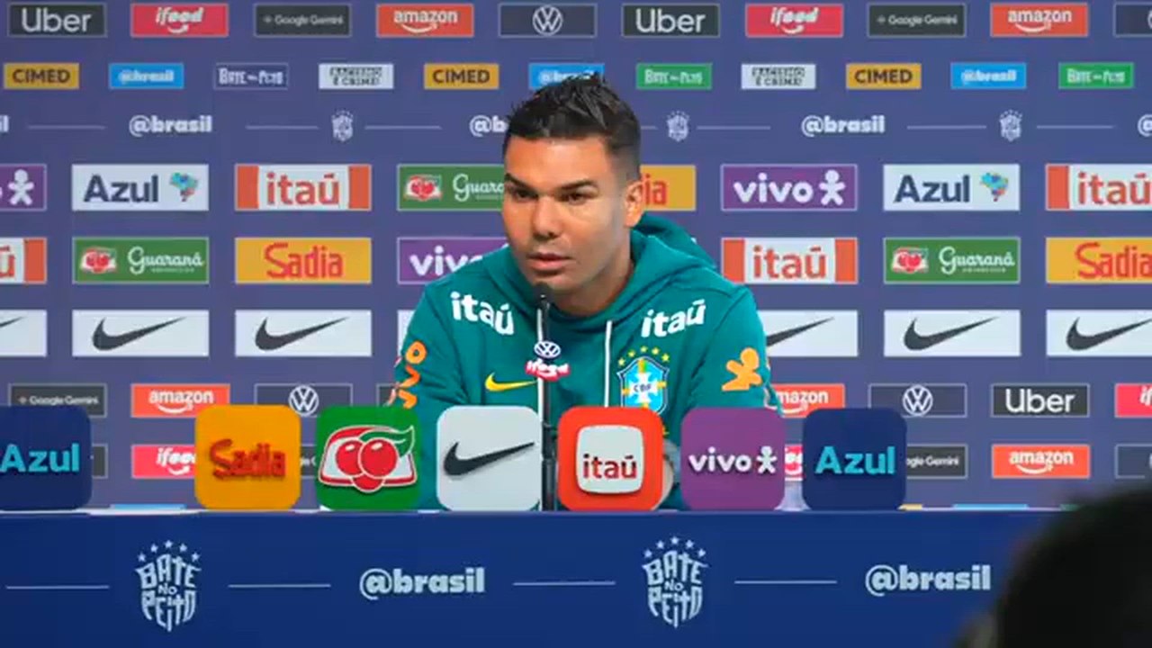 CASEMIRO NA COLETIVA DA SELEÇÃO BRASILEIRA
