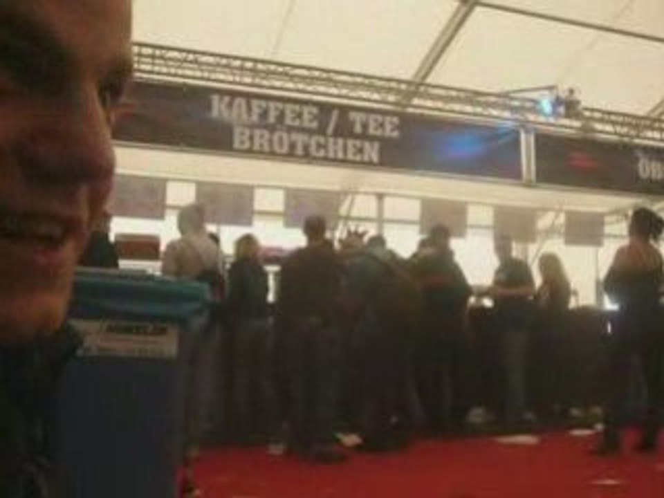 Ein Punk auf tw 08_xvid_mp3