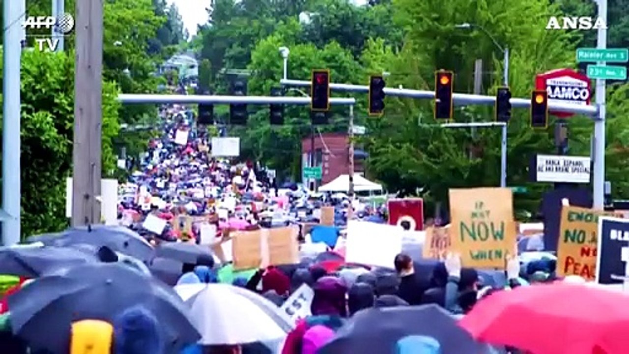 Black Lives Matter, a Seattle la lunga "marcia silenziosa" contro il razzismo