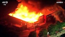 Atlanta in fiamme per Brooks, licenziato l'agente che ha sparato