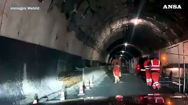 Prima auto sul nuovo ponte di Genova, timelapse con camera-car