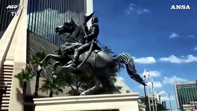 Florida, vandalizzata la statua di Andrew Jackson