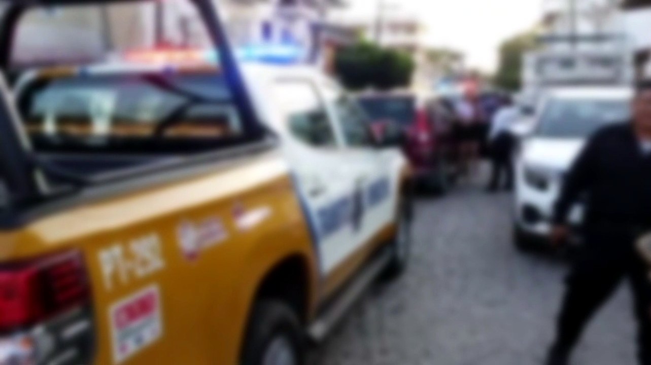 Vinculan a policías por presunto abuso a pareja gay | CPS Noticias Puerto Vallarta