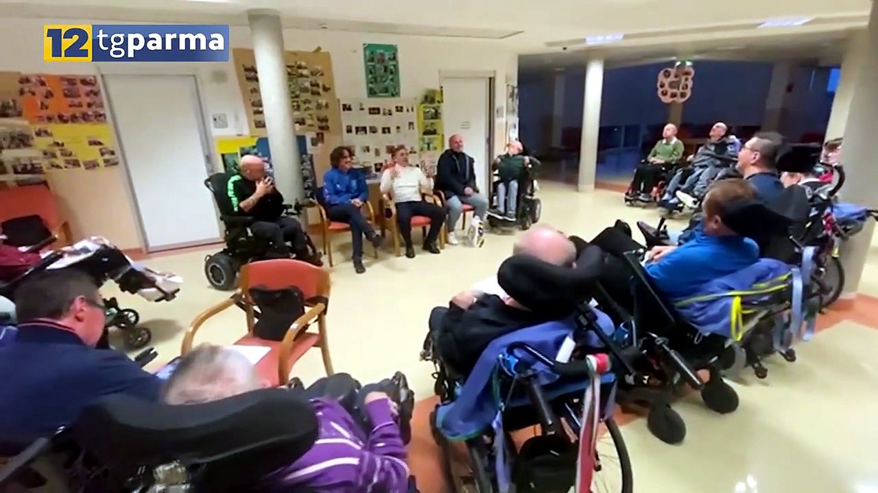 CALCIO, L'ALLENATORE GIALLOBU PECCHIA DAGLI "SCARROZZATI" | CALCIO, L'ALLENATORE GIALLOBU PECCHIA DAGLI "SCARROZZATI"