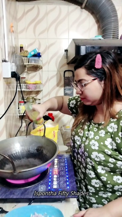 এই Noodles খেলে কি সত্যি মজা পাবো? 🤨 | Real Check Ep-1 | Wow Instant Chicken Masala -Ispontha Fifty Shades  . . #RealCheckSeries #Episode1 #instantnoodles #ChickenMasalaNoodles #FoodReviewBD #TasteTest #IsItWorthIt #budgetfood