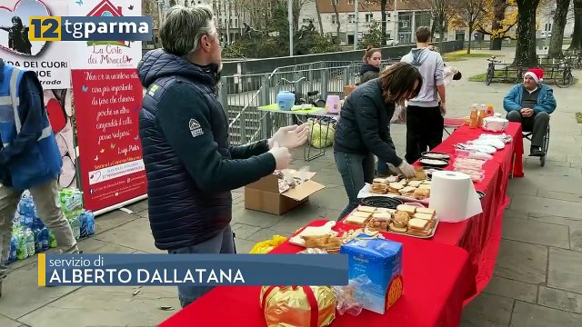 SOLIDARIETÀ: IN STAZIONE IL PRANZO DI SANTO STEFANO OFFERTO AI SENZATETTO | SOLIDARIETÀ: IN STAZIONE IL PRANZO DI SANTO STEFANO OFFERTO AI SENZATETTO