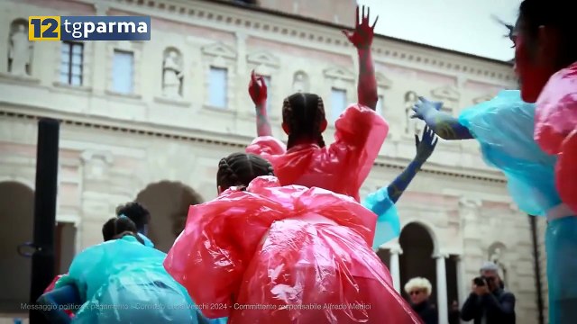 IL SINDACO DI REGGIO EMILIA LUCA VECCHI OSPITE DELLA RASSEGNA ANTIGONE | IL SINDACO DI REGGIO EMILIA LUCA VECCHI OSPITE DELLA RASSEGNA ANTIGONE