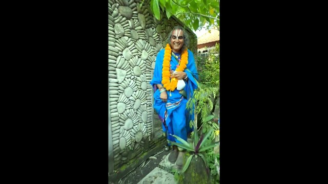 Swami Vishwananda teaching 17.07.22 during Abhishekam