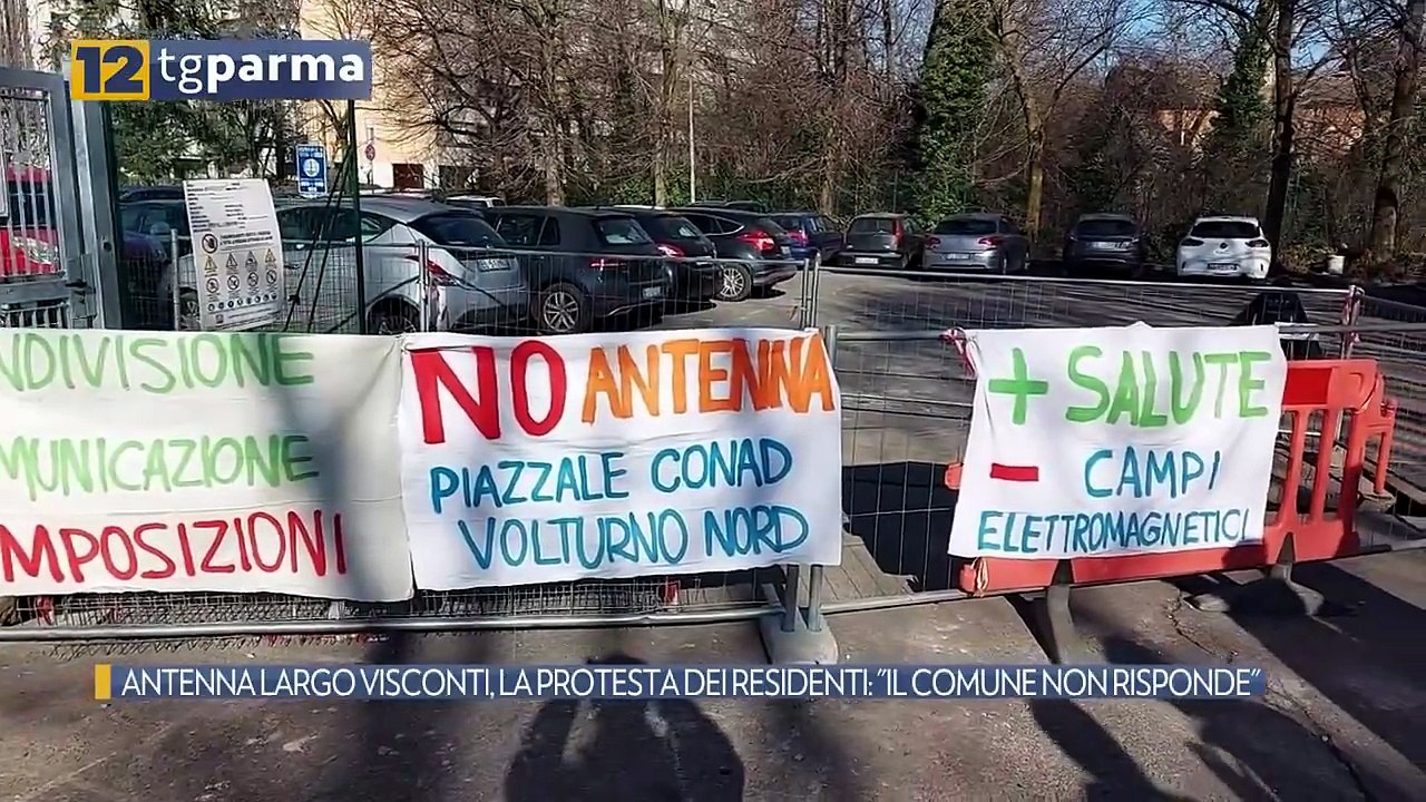 ANTENNA LARGO VISCONTI, LA PROTESTA DEI RESIDENTI: "IL COMUNE NON RISPONDE" | ANTENNA LARGO VISCONTI, LA PROTESTA DEI RESIDENTI: "IL COMUNE NON RISPONDE"