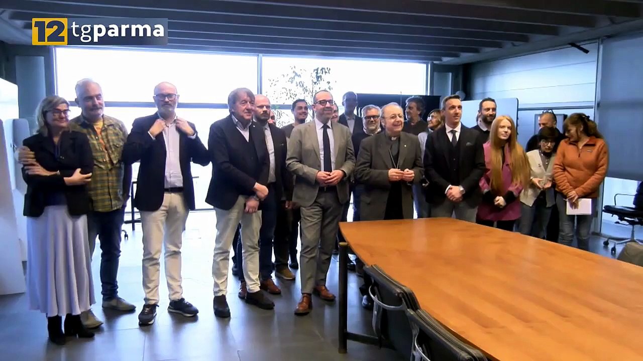 IL VESCOVO SOLMI IN VISITA NELLA SEDE DEL GRUPPO GAZZETTA DI PARMA | IL VESCOVO SOLMI IN VISITA NELLA SEDE DEL GRUPPO GAZZETTA DI PARMA