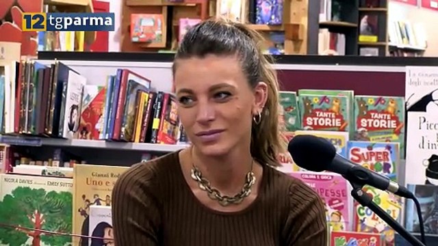 DIETA SENZA STRESS: PRESENTATO, CON MARISA MAFFEO, IL LIBRO DI DE RUVO | DIETA SENZA STRESS: PRESENTATO, CON MARISA MAFFEO, IL LIBRO DI DE RUVO