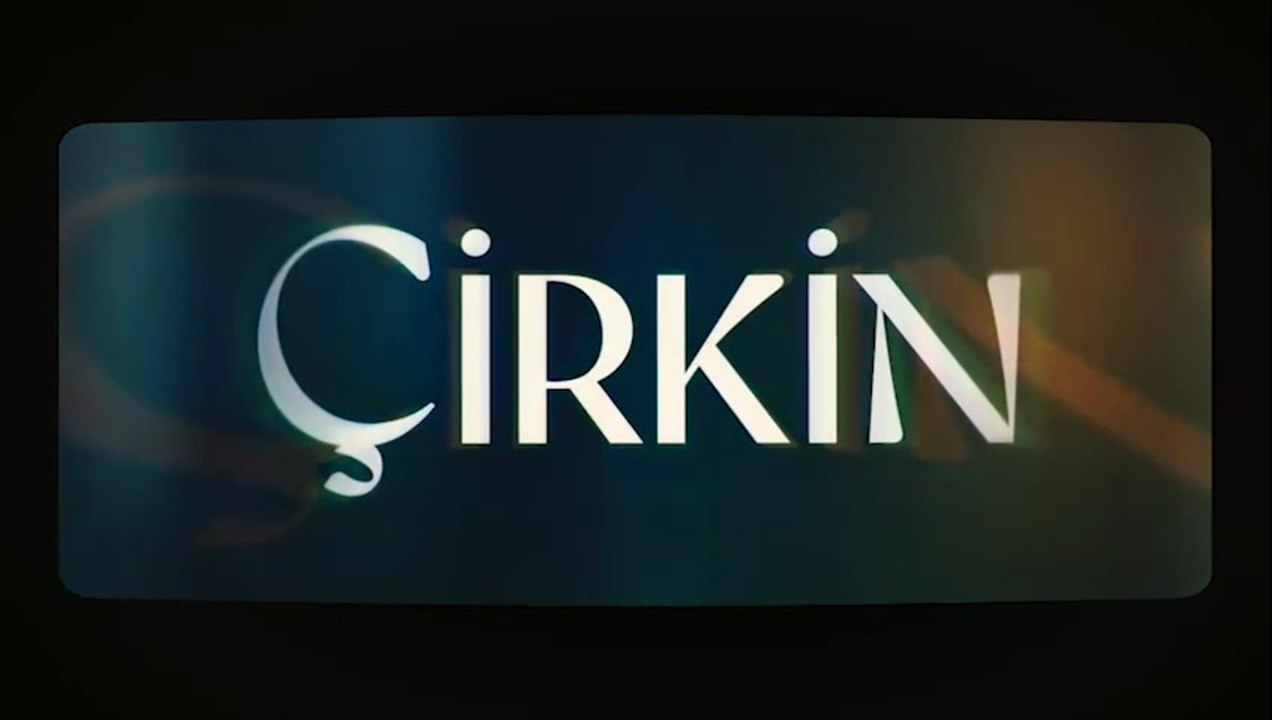 Çirkin Jenerik ve Müziği