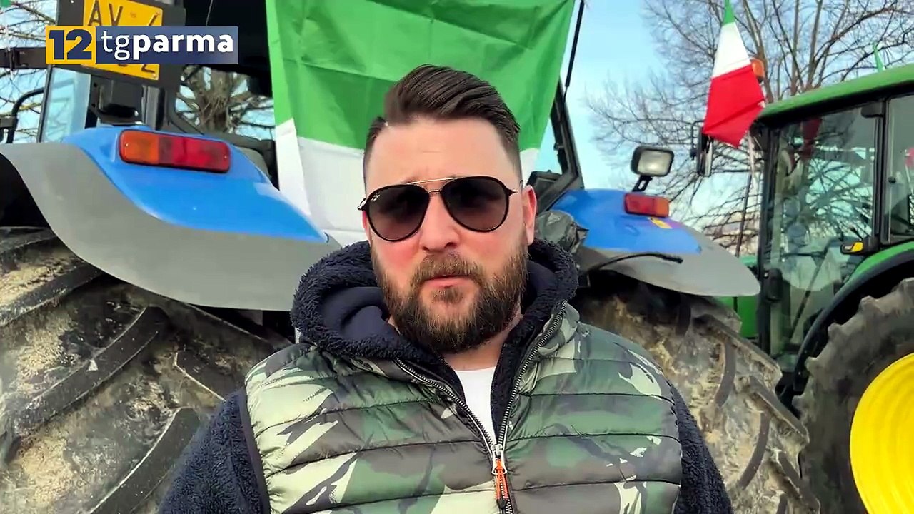PROTESTA DEGLI AGRICOLTORI ANCHE A PARMA: SFILA...
