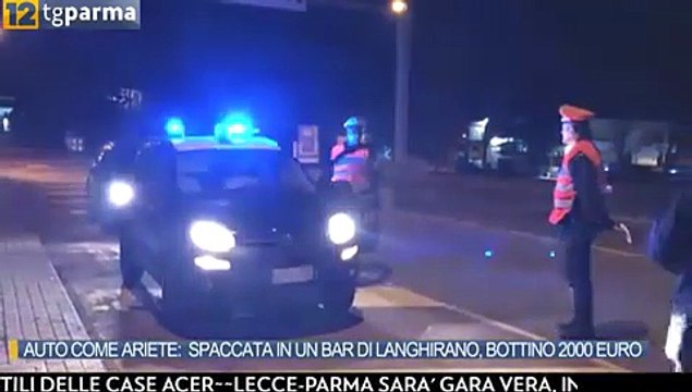 Auto come ariete: spaccata in un bar di Langhirano, bottino 2000 euro