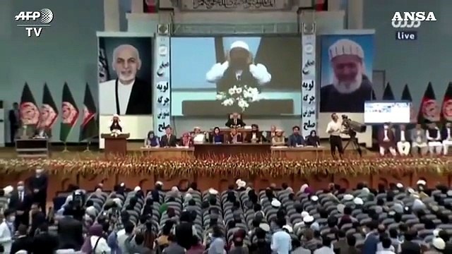L'Afghanistan libera 400 talebani, ma le violenze non si arrestano