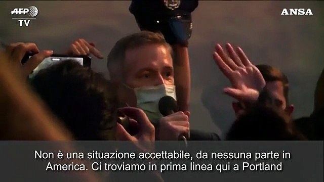 Portland, il sindaco Wheeler: Uso della forza per scopi politici