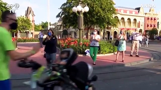 Florida, Disney World riapre nel mezzo dell'ondata di coronavirus