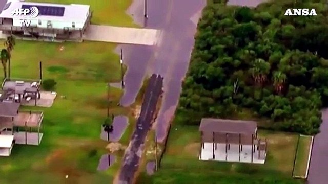 Uragano Laura, in Texas gravi inondazioni e venti oltre i 200 Km/h