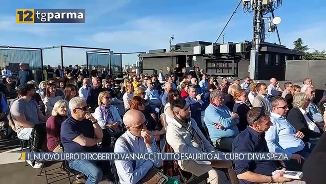 IL NUOVO LIBRO DI ROBERTO VANNACCI: TUTTO ESAURITO AL CUBO DI VIA SPEZIA | IL NUOVO LIBRO DI ROBERTO VANNACCI: TUTTO ESAURITO AL CUBO DI VIA SPEZIA