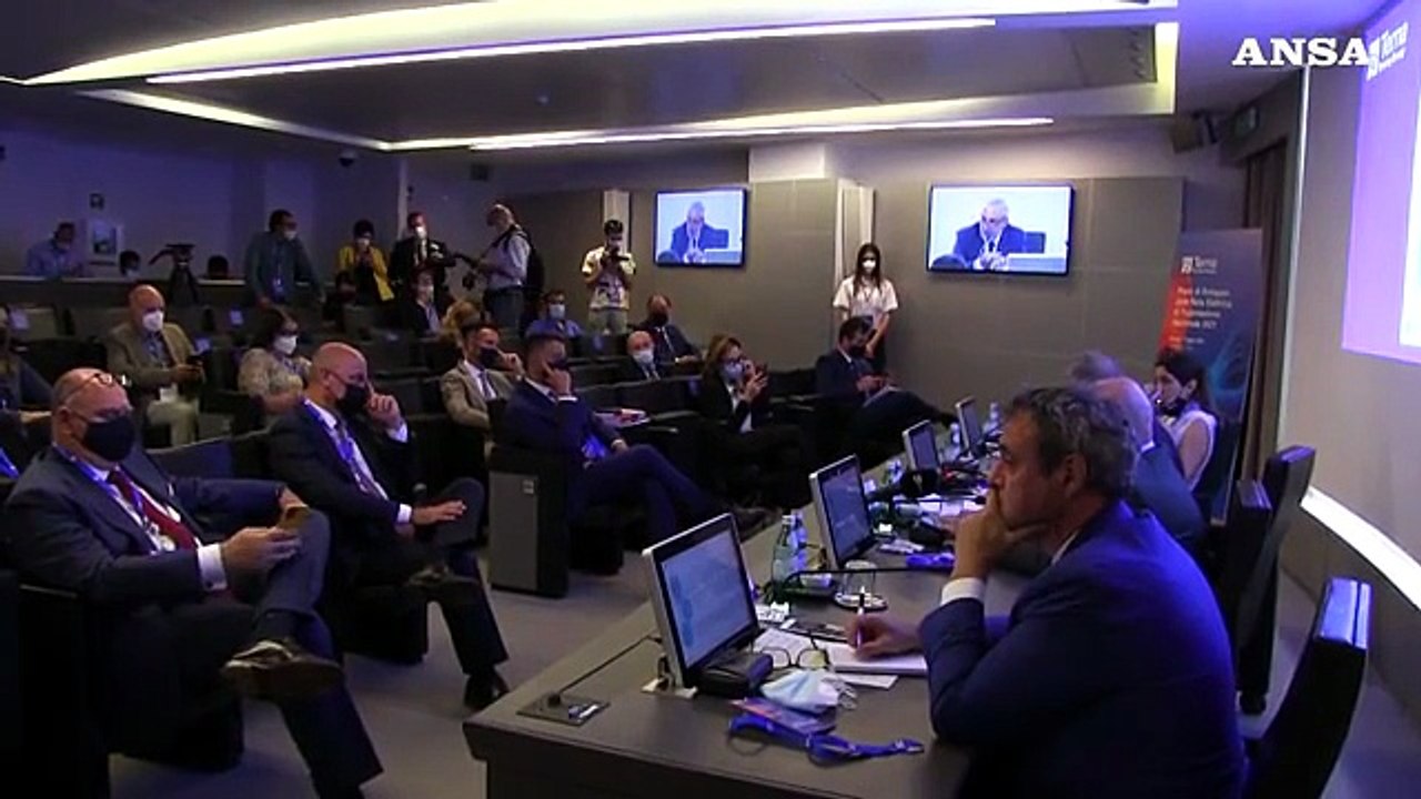 Rete elettrica nazionale, Terna presenta il piano di sviluppo 2021