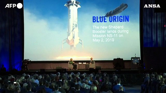 Miliardari, Bezos a luglio turista nello spazio: in 100mila vogliono ci resti