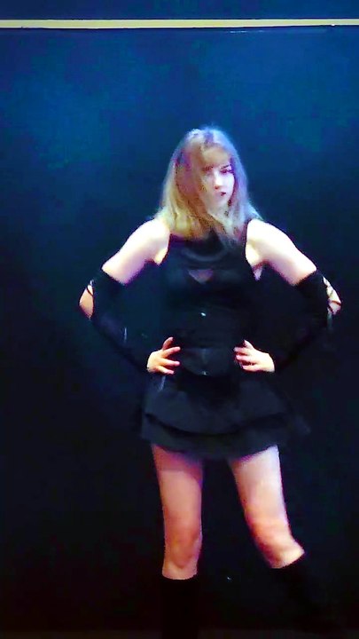 "Untie" By VIVIZ Kpop Performance Dance Video (Part 2)