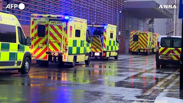 Gb teme 100 mila casi al giorno, picco di morti in Russia