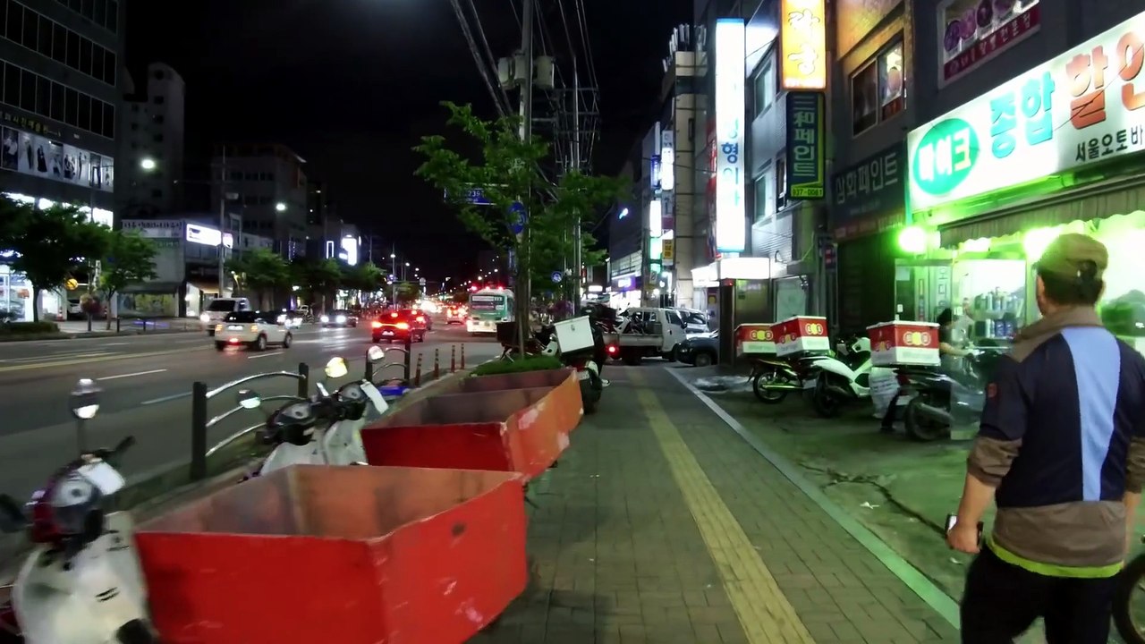 Seoul After Dark: Wandering Streets Near Suraksan Station