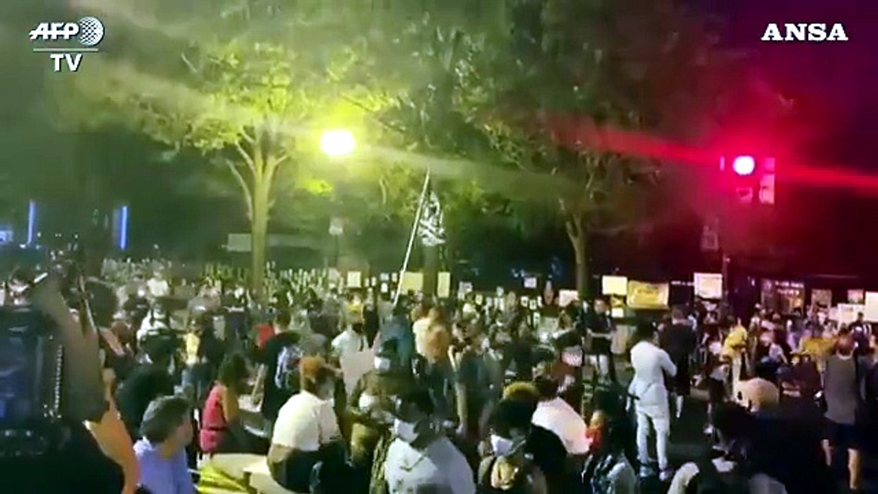 Usa 2020, proteste davanti alla Casa Bianca contro la nomination di Trump