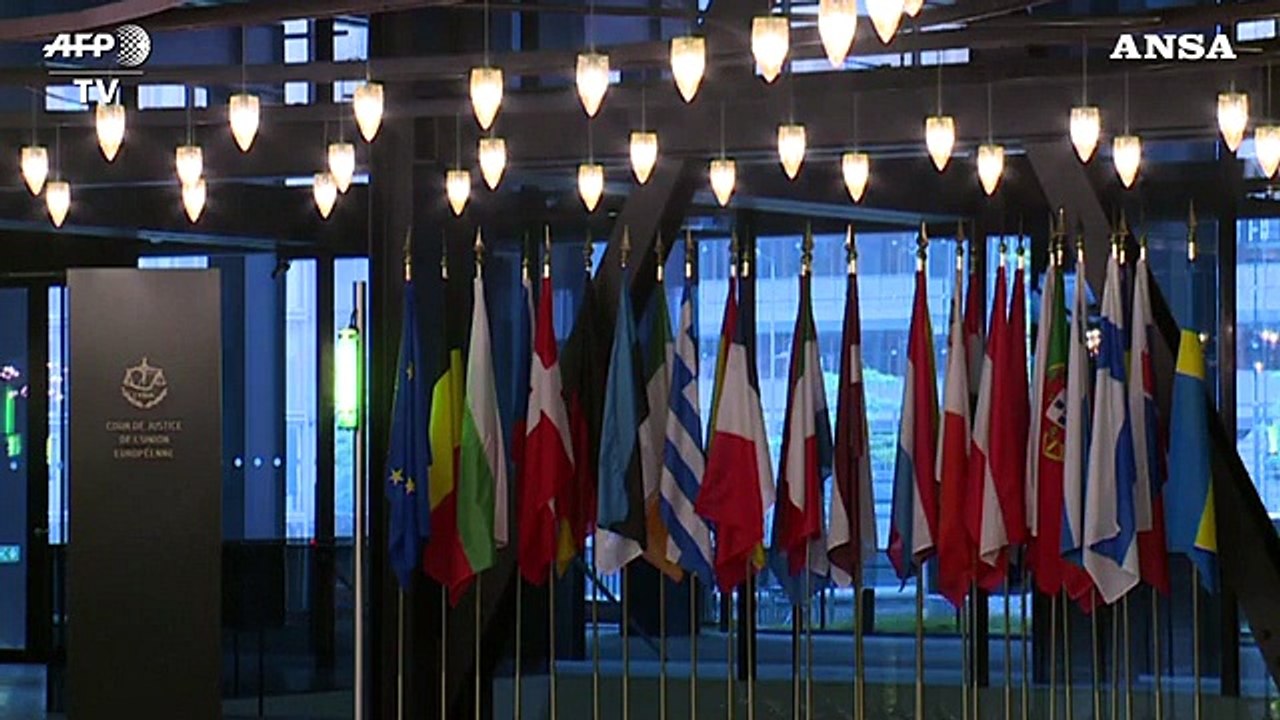 Alt della Corte di giustizia Ue alla raccolta di dati personali