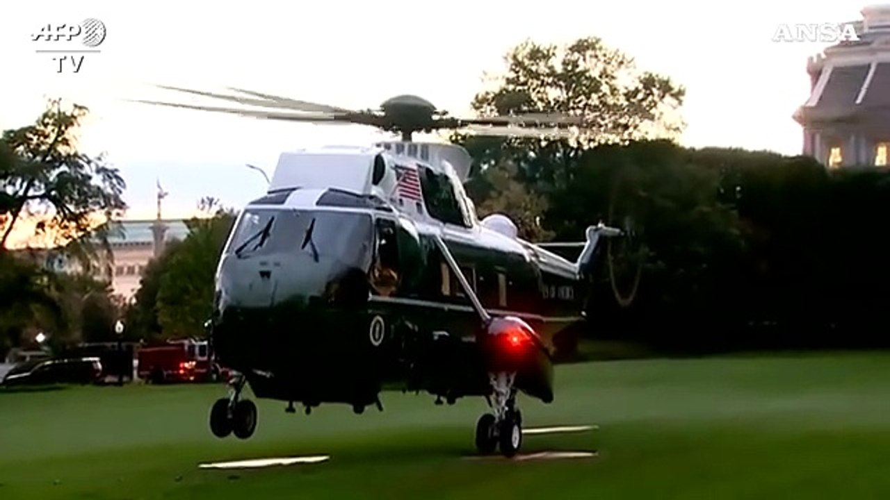 Trump torna alla Casa Bianca e toglie la mascherina