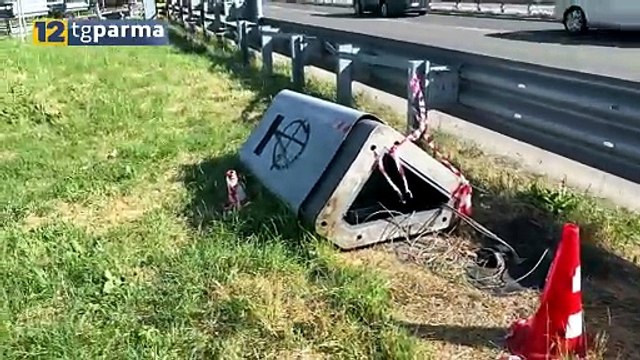 ABBATTUTO UNO DEI DUE AUTOVELOX SULLA TANGENZIALE SUD | ABBATTUTO UNO DEI DUE AUTOVELOX SULLA TANGENZIALE SUD