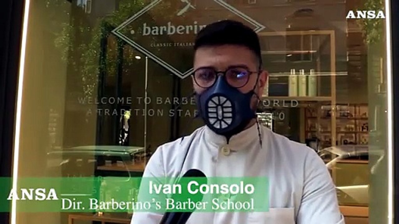 Covid, barbiere "in sospeso" per medici, infermieri e operatori sanitari