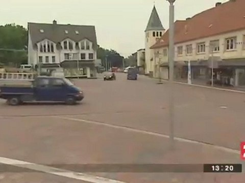 UNe ville sans signalisation - 16-06-08 13_20