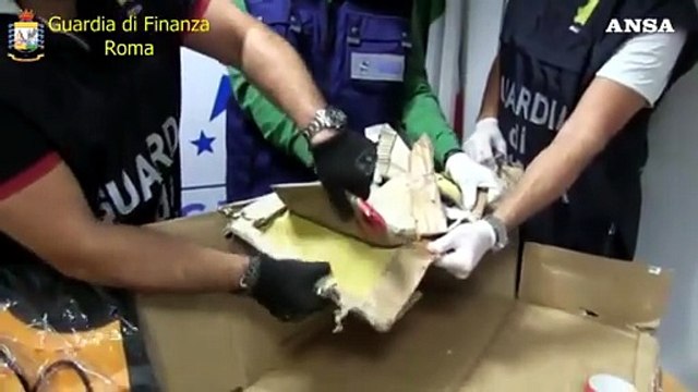 Roma, sequestrati 52 kg di droga: arrestati i corrieri di Fiumicino