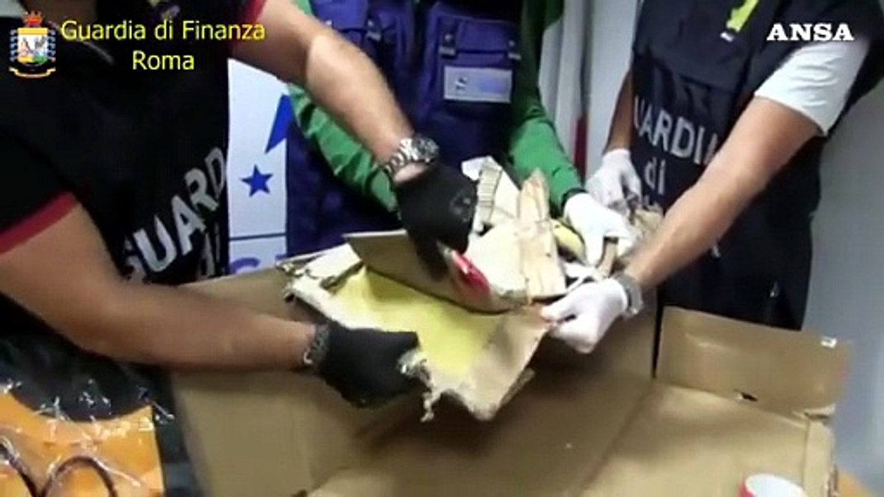 Roma, sequestrati 52 kg di droga: arrestati i "corrieri" di Fiumicino