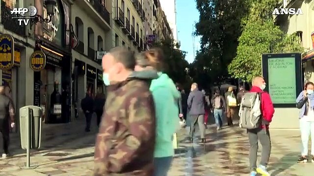 Coprifuoco in Spagna, oltre 50 mila casi in Francia