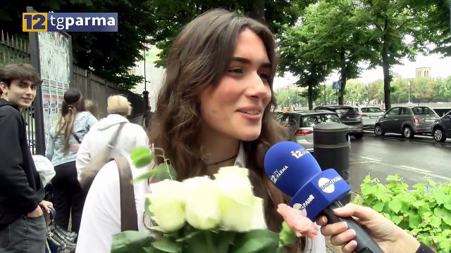 MATURITA': TENSIONE PER LA PROVA ORALE POI LA GIOIA DI AVERE TERMINATO L'ESAME | MATURITA': TENSIONE PER LA PROVA ORALE POI LA GIOIA DI AVERE TERMINATO L'ESAME