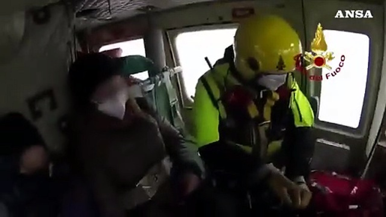 Bloccati in casa dalle nevicate, madre e figlio evacuati con l'elicottero nel Frusinate